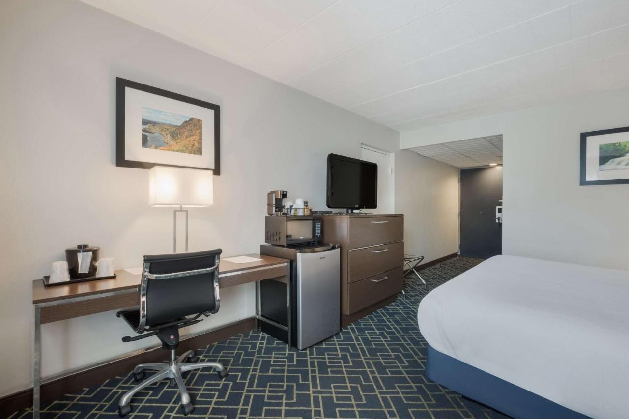Best Western Hunt'S Landing Hotel Matamoras Milford Buitenkant foto