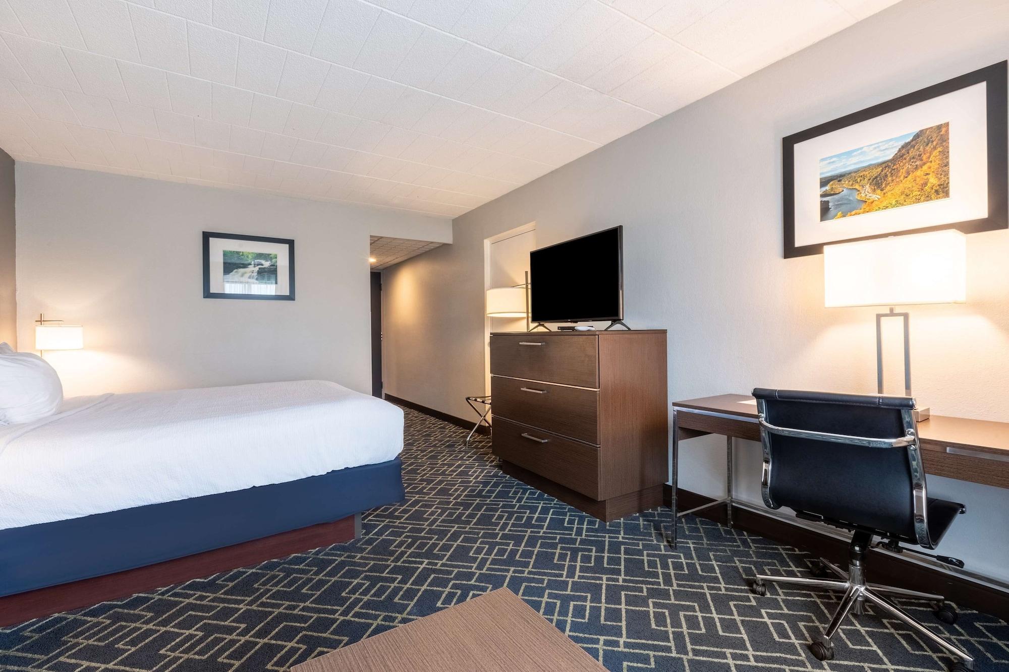 Best Western Hunt'S Landing Hotel Matamoras Milford Buitenkant foto